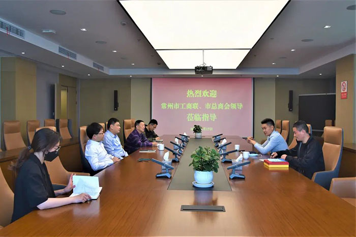 常州市工商聯(lián)、市總商會(huì)領(lǐng)導(dǎo)一行調(diào)研科教城集團(tuán)