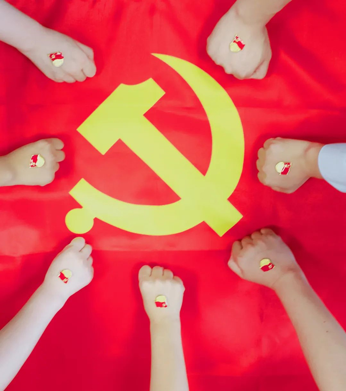 今天是黨的生日！我們用鏡頭為黨慶生